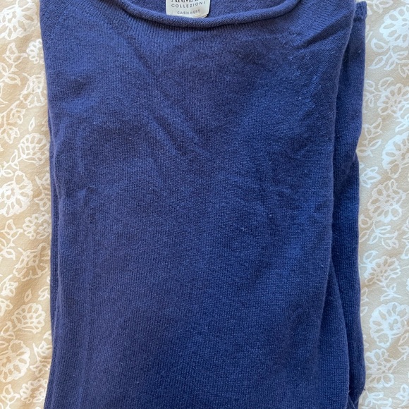 Armani Cashmere Long Sleeve Sweater - Picture 5 of 6